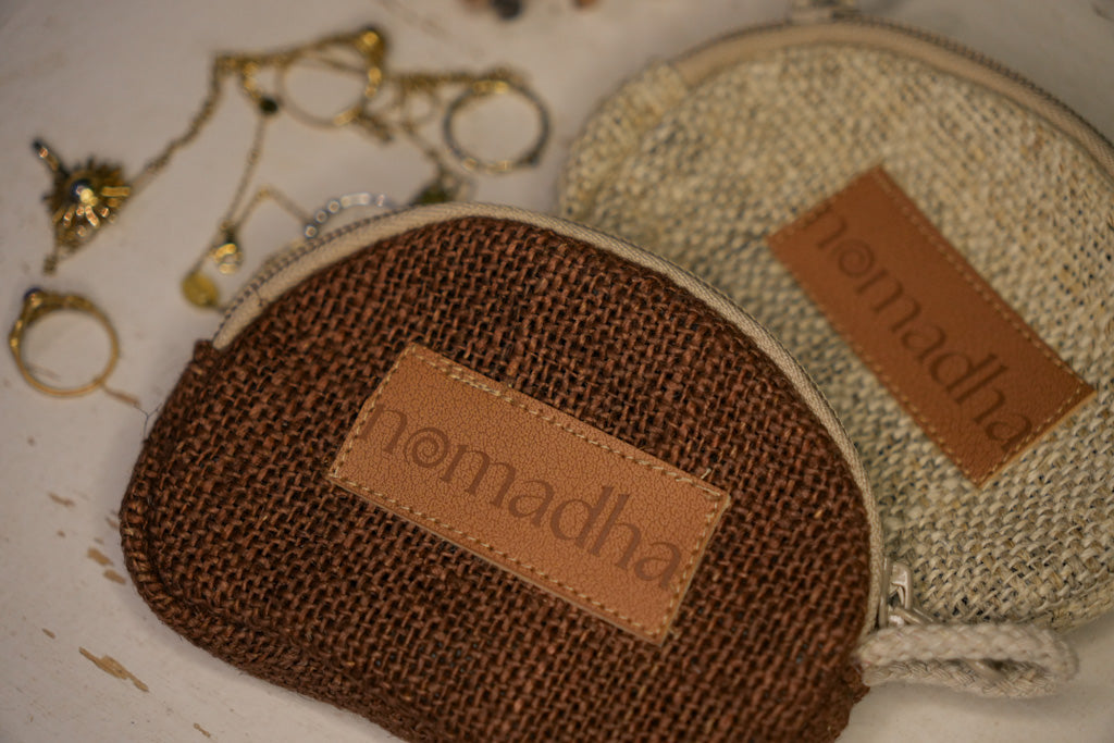 nomadha kleine Tasche für Essentials vegan