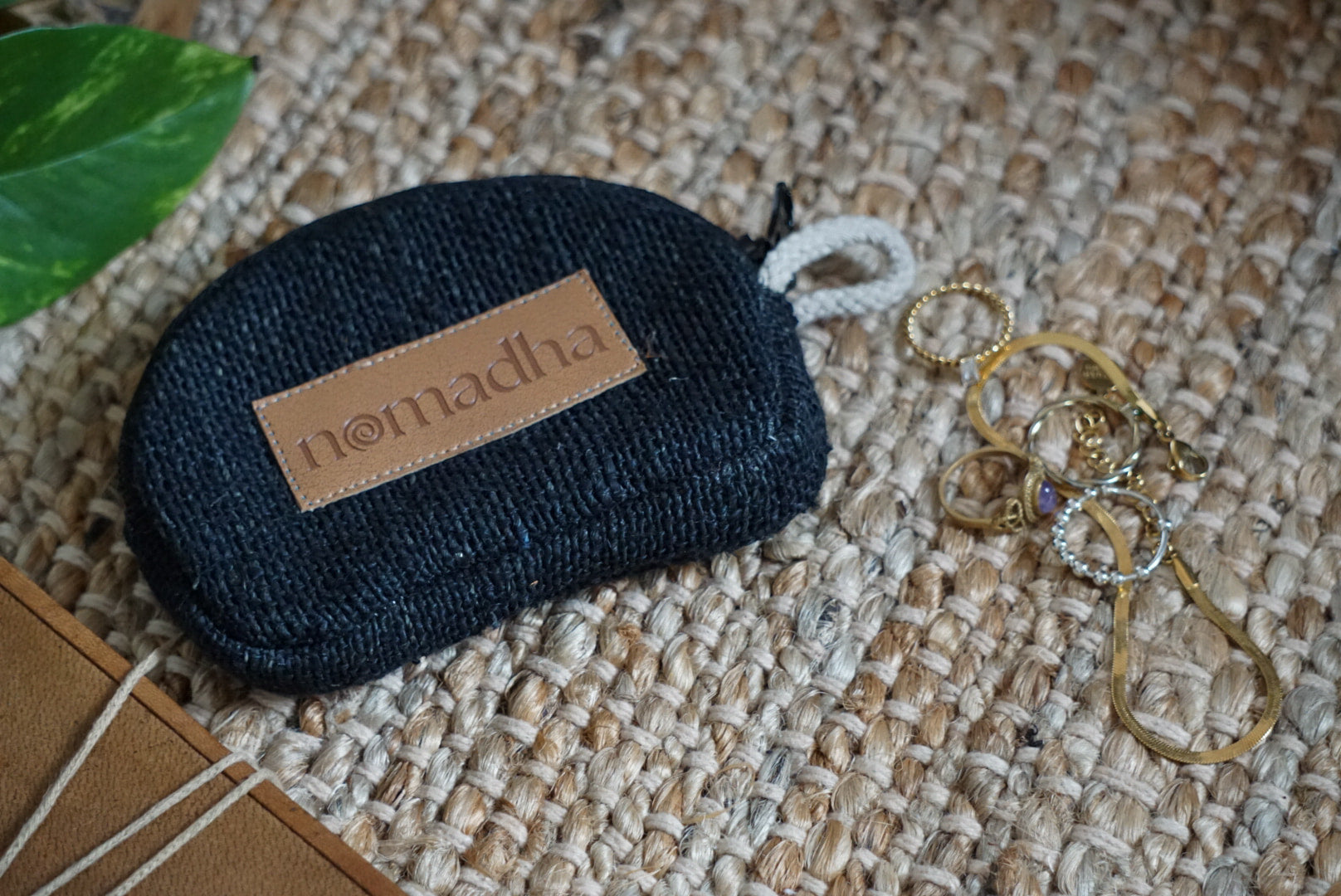 nomadha luna kleine Tasche für Essentials vegan